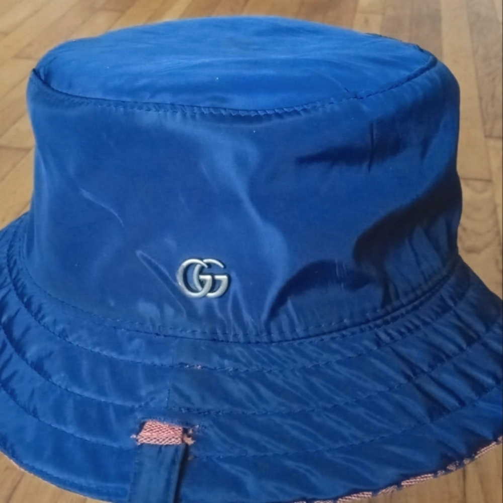 Gucci bucket hat